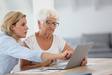Helping Your Elderly Parent Prepare for Tax Season